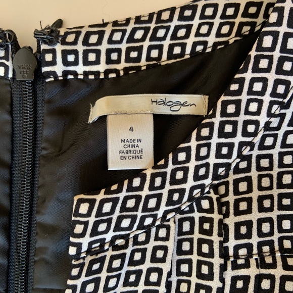 { Halogen } Split Neck Pleated Dress Sz 4 - Picture 4 of 5